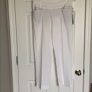 BRAND NEW!💙White size 14 tail golf pants